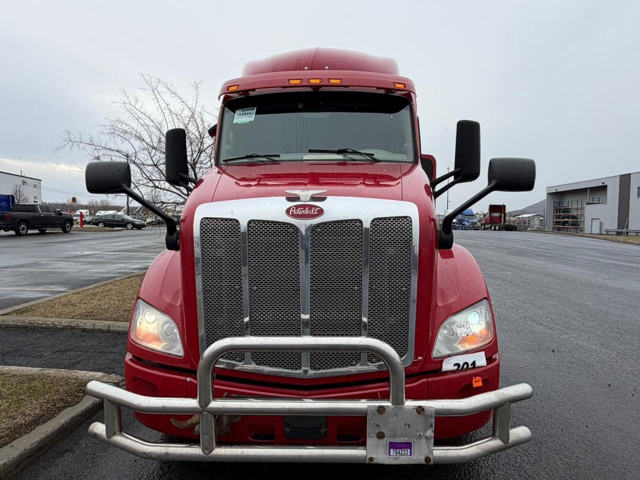 Heavy truck